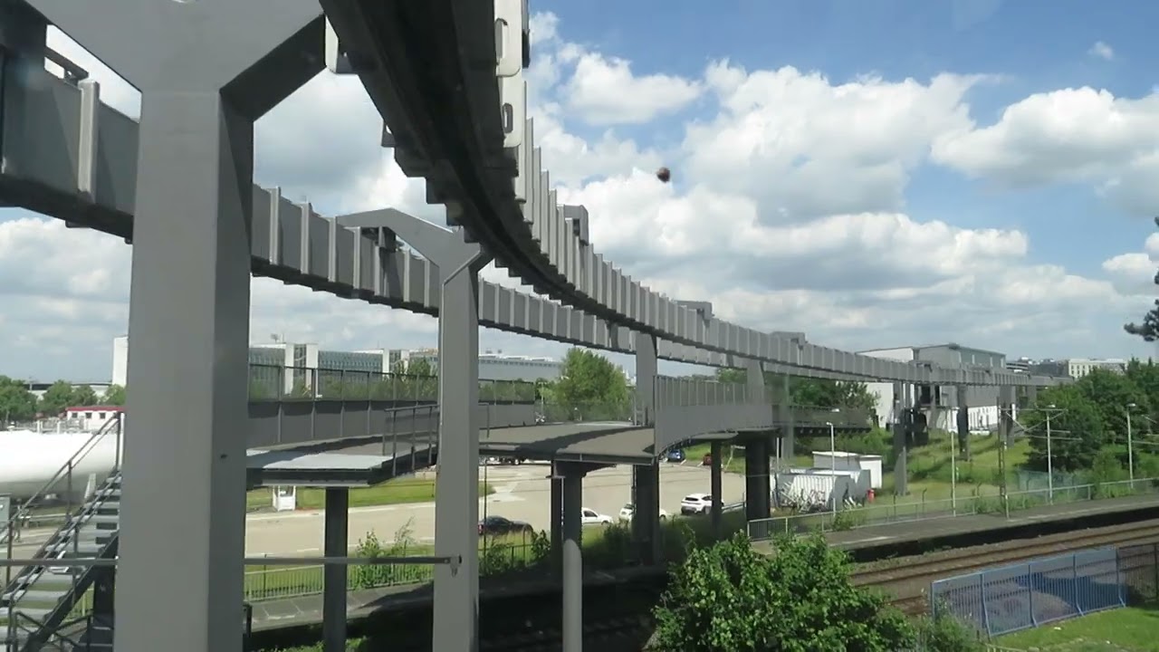 Mitfahrt im Skytrain D&uuml;sseldorf Airbort DUS