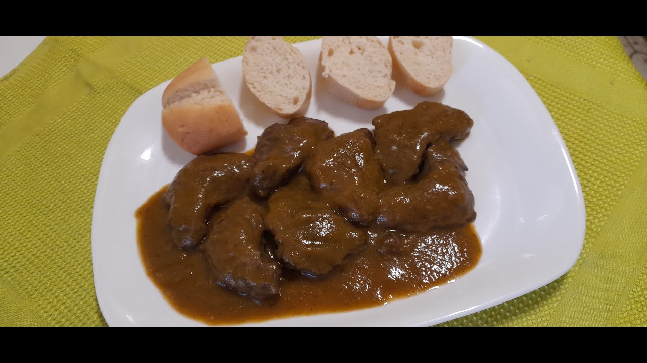 CARRILLADAS AL VINO TINTO / CHEEKS PORK WITH RED WINE SAUCE