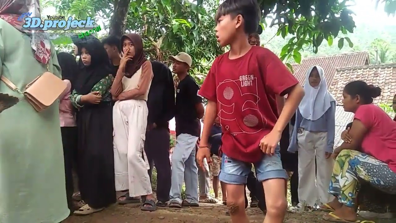 Bocah ndadi solae.. Apik tnan calon penerus generasi seni 