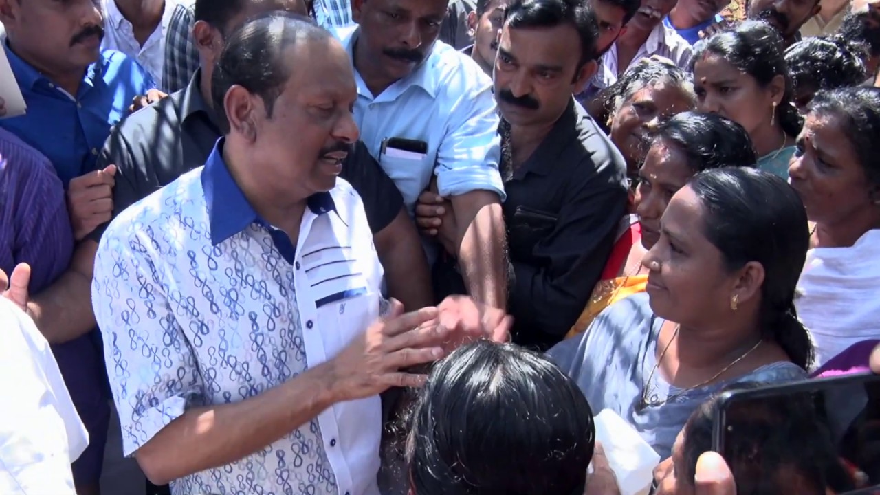 കവളപ്പാറയിൽ 20 വീടുകൾ നിർമിച്ചു നൽകുമെന്ന് എം . എ . യൂസുഫലി.