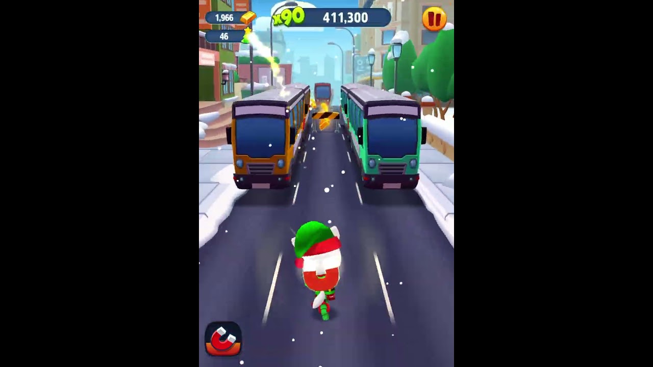 Talking Tom gold run with elf Angela
