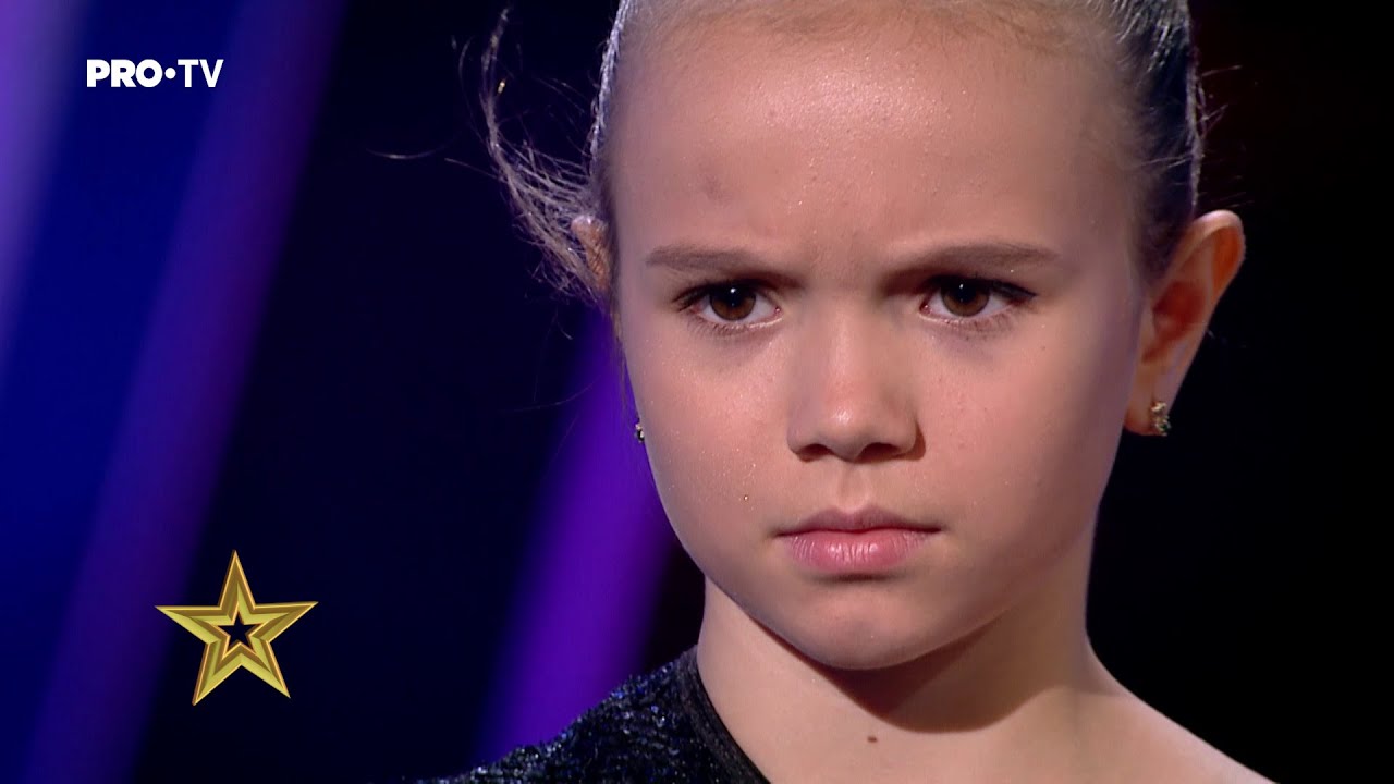 Românii au talent 2021: Sofia Păcurar a impresionat cu mobilitatea sa și a primit 4 de DA