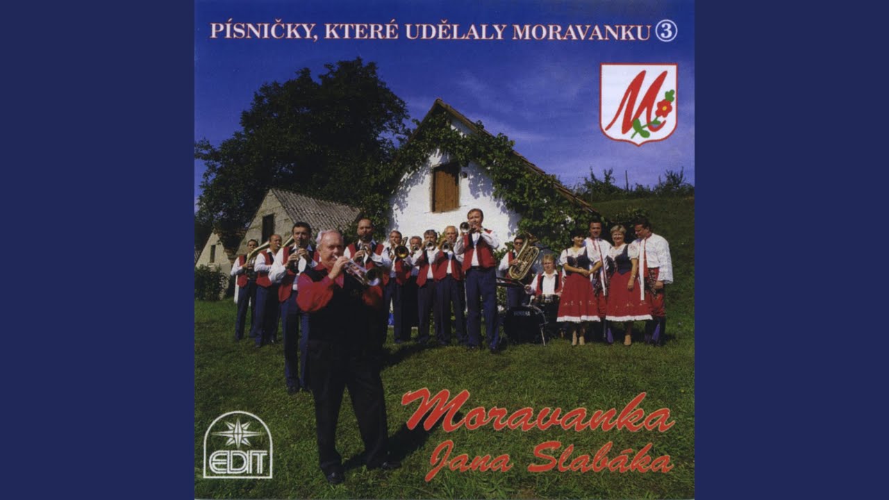 Před naším je zahrádečka