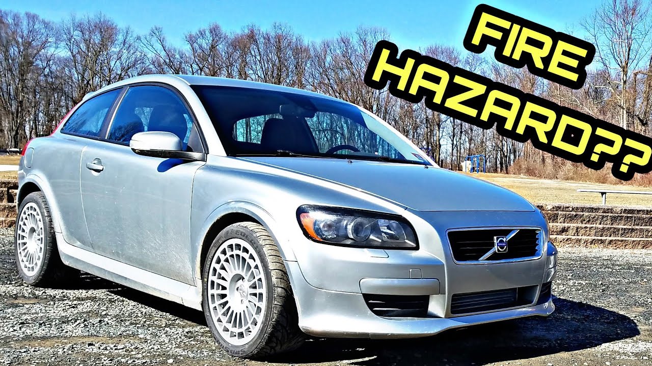 Fixing My Volvo C30's MASSIVE Fire Hazard (By Replacing The Oil filter/Breather Assembly)
