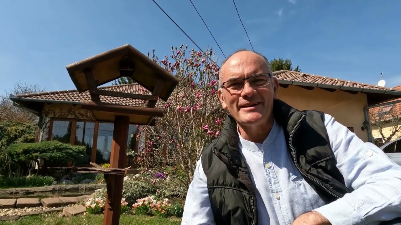 EGY ÉV A KERTBEN | Március