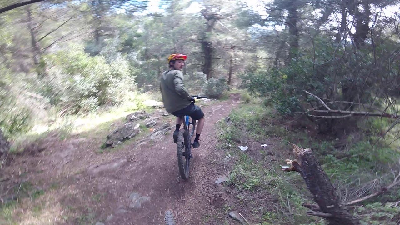 Υμηττός MTB - Μονοπάτι Ponstan ( Προσπαθώντας να ακολουθήσω τον Phil Atwill )