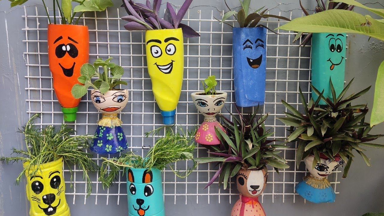 Waste bottle planters/zero budget gardening/kabaad se banaye garden ko hara bhara/ diy planters