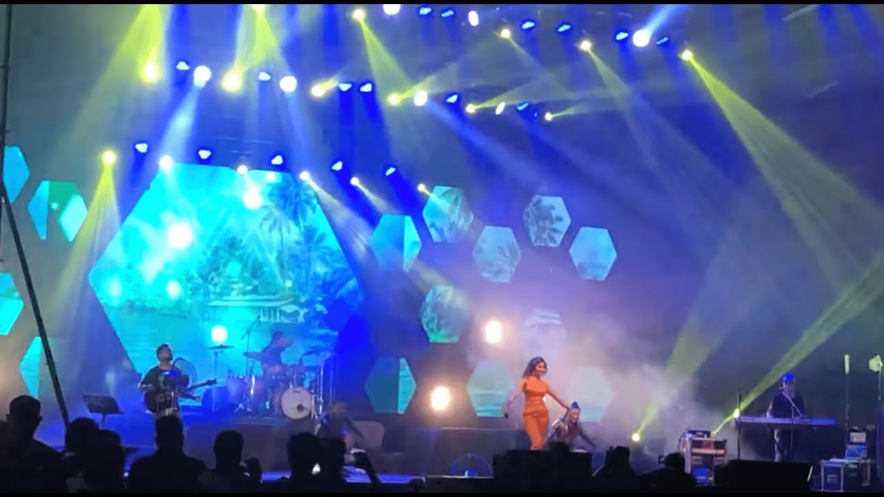 Vidya Vox Live in Kochi 🔥 - Amazing Performance