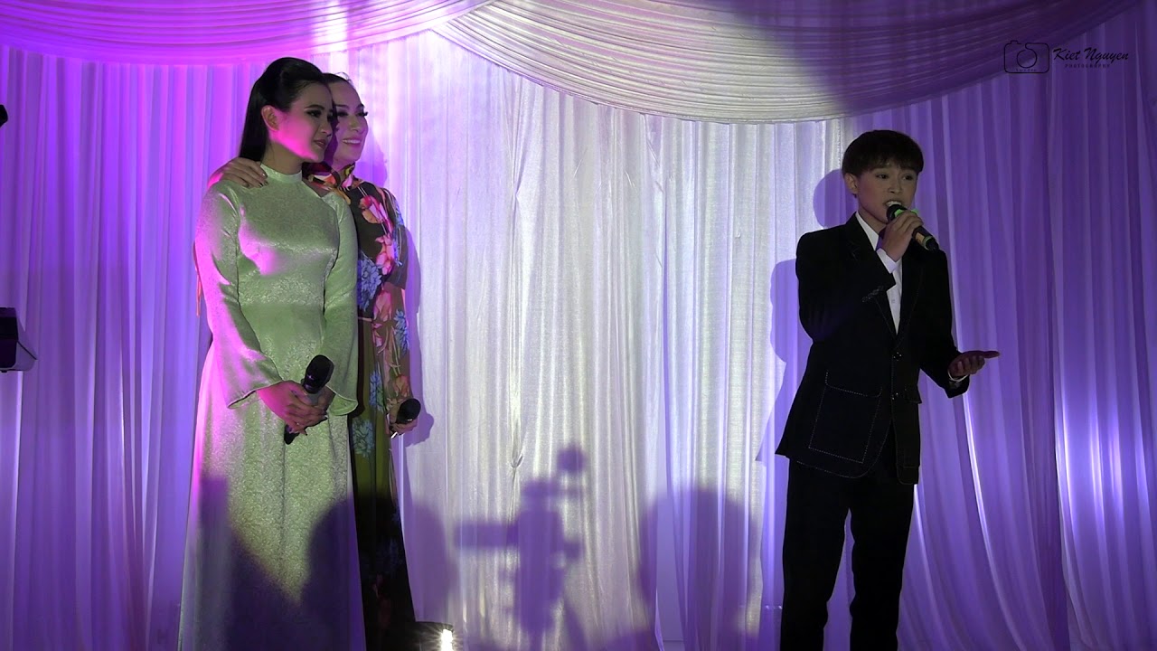 Phi Nhung&Quynh Trang&Ho VanCuong-vong co