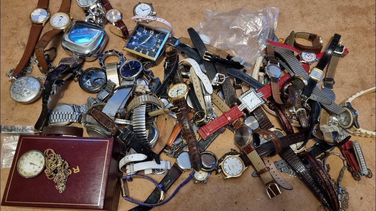 I paid £30 for this joblot of watches let's see what we got