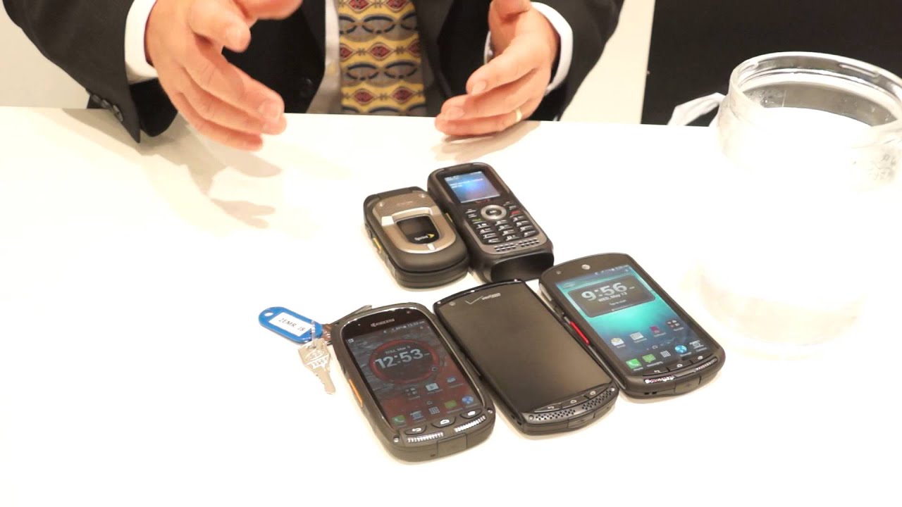 #MWC15 Don't try this with iPhone. Kyocera ruggedized smartphone demo