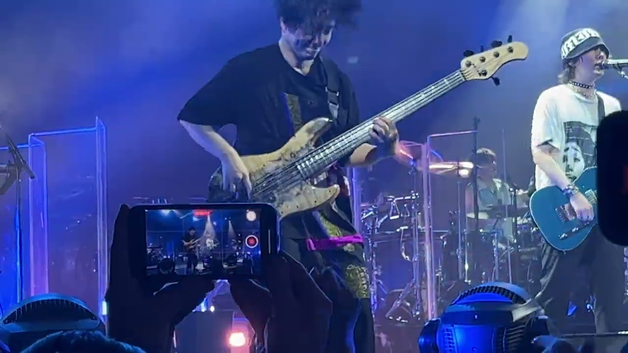 RADWIMPS - ZenZenZense live at The Times Square Palladium 4/29/23