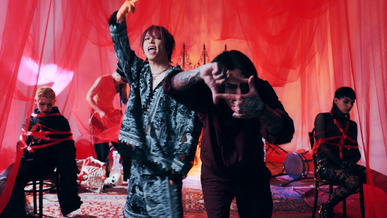 武瑠「悪党 feat.ADE SARIVAN」MV