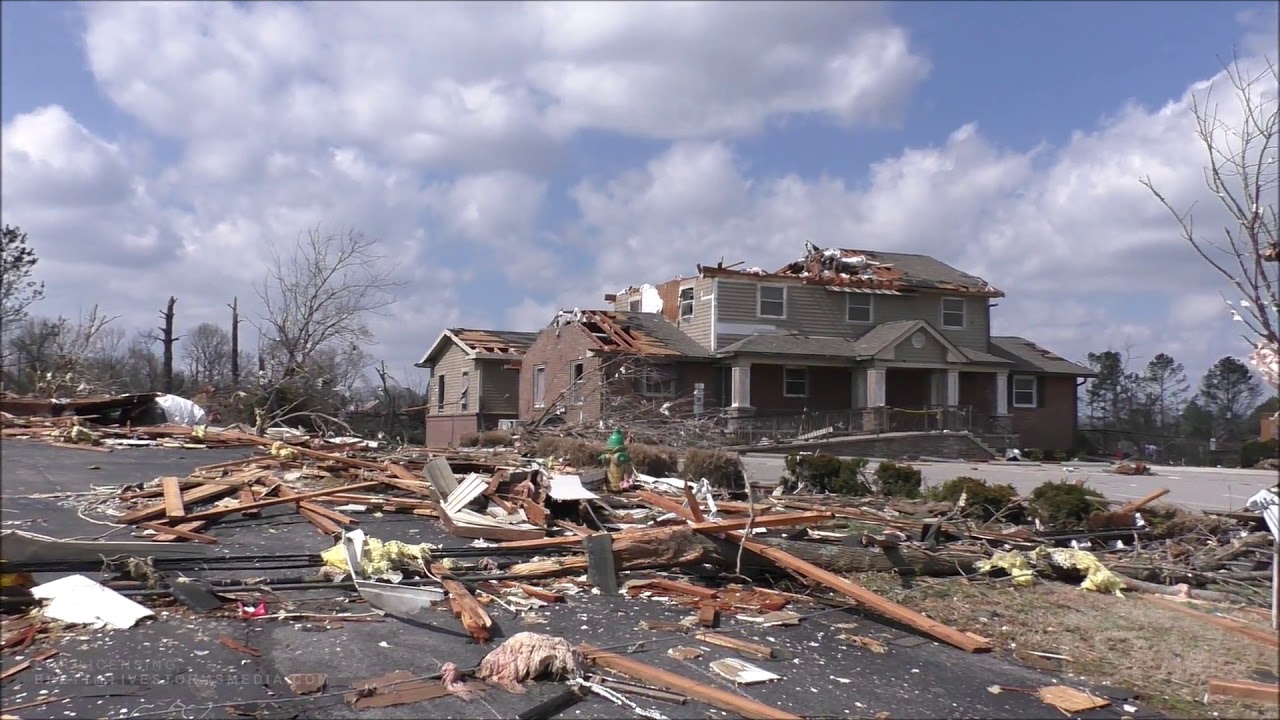 3/3/2020 Nashville / Mount Juliet, TN-Significant tornado damage to school, homes, and offices