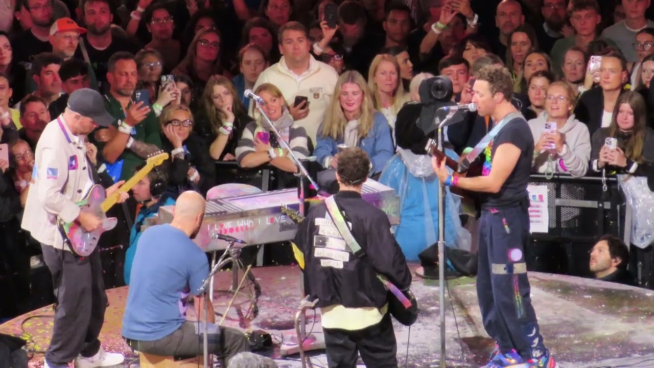 Coldplay - Up&Up at Wembley, 03 September 2025