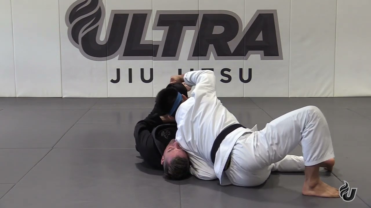 Long Step Pass - BJJ OPEN GUARD