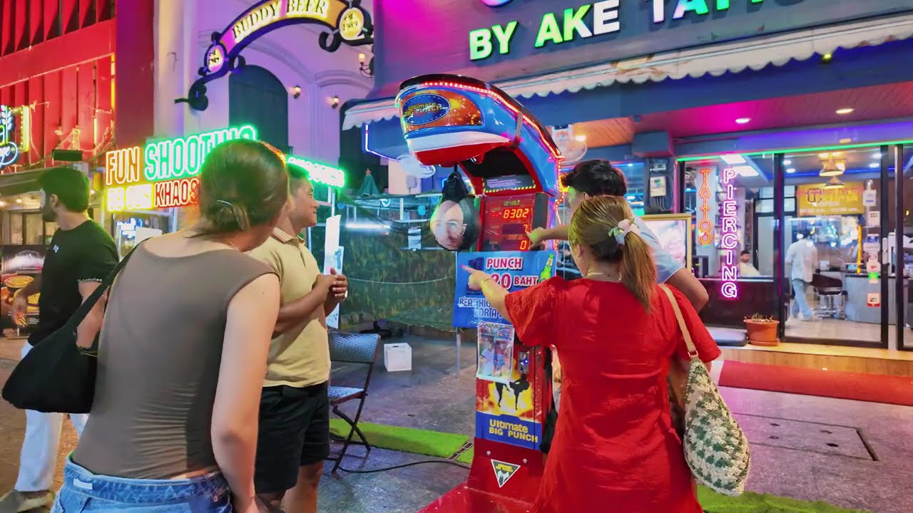 Khao San Road After Dark 🇹🇭 | Bangkok’s Famous Nightlife Street 2025