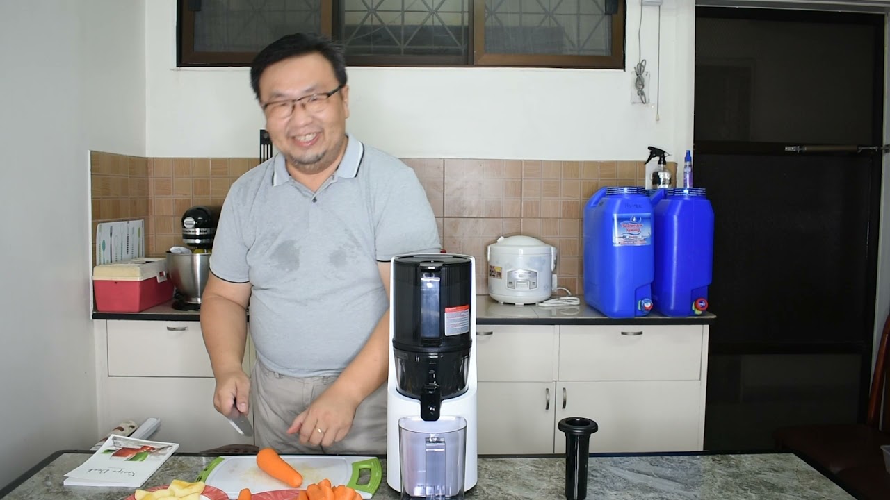 Healthy Lifestyle Ep. 1: Carrot Juice using Hurom Slow Juicer