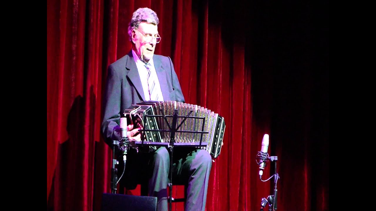 LEOPOLDO FEDERICO CHE BANDONEON EN EL MAIPO