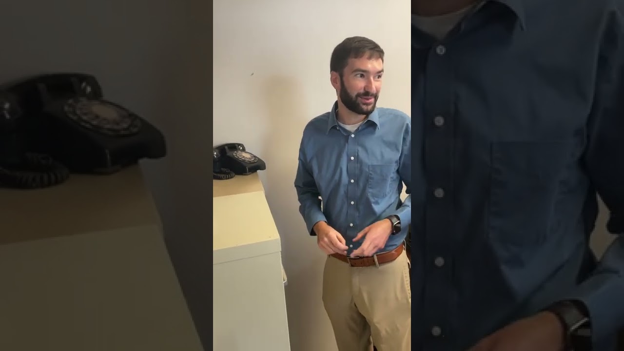 27 year old trying to use a rotary phone in 2022