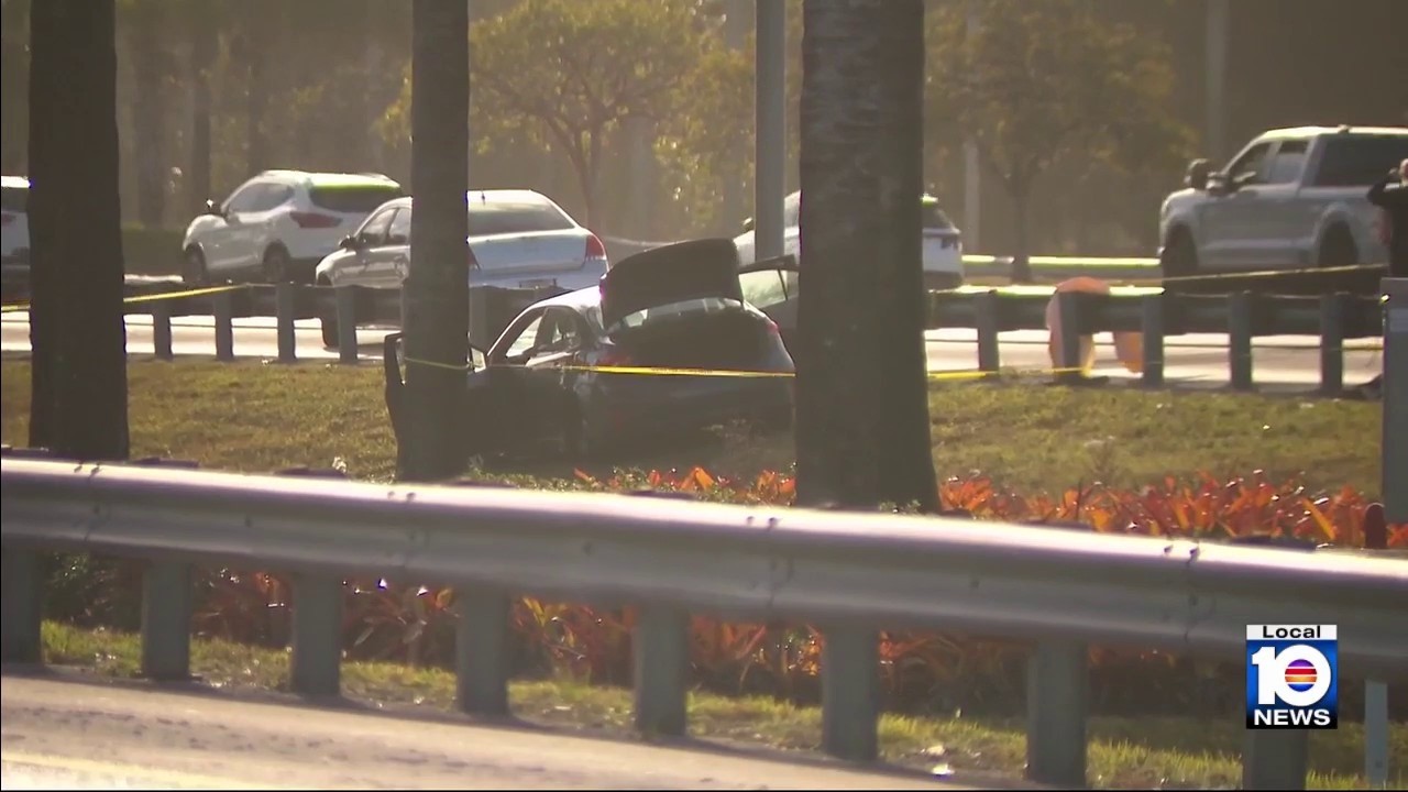 FHP: Trooper shoots woman after knife attack on Dolphin Expressway