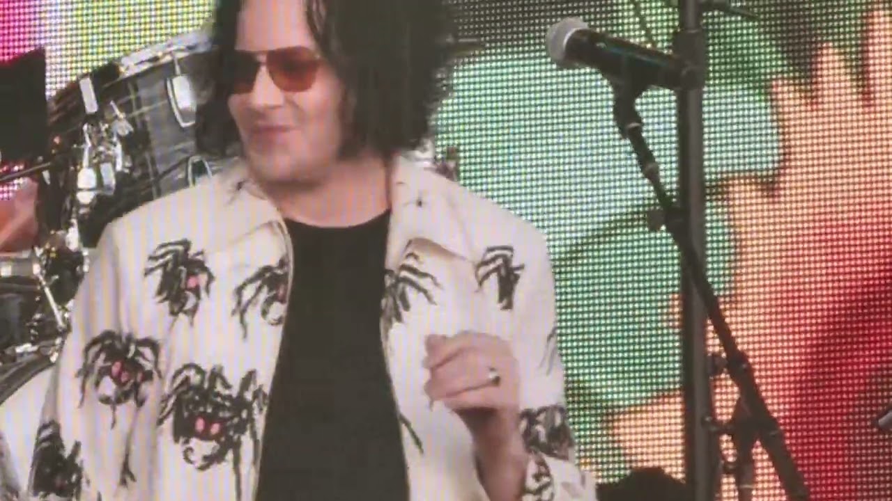 Ringo Starr w Jack White - With a Little Help From My Friends - Louisville, KY 9/13/2025