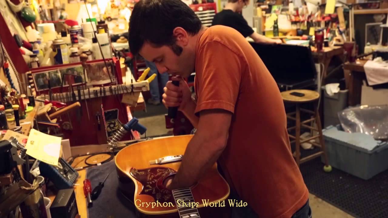 L. R. Baggs Lyric Bridge Plate Microphone Installation, Demo and Review