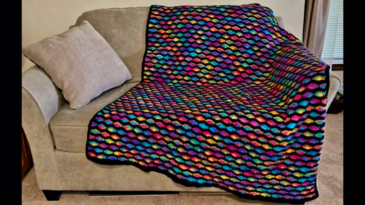 EASY Crochet Blanket Tutorial / The Polychromatic Blanket