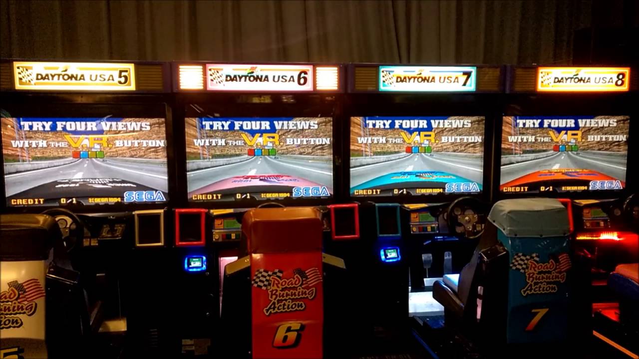 Daytona USA - 8 Player Attract Mode