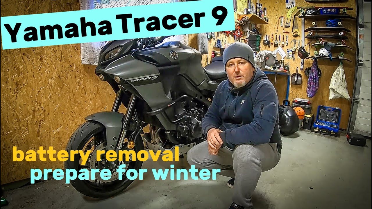 Yamaha Tracer 9 - Battery removal and prepare for winter