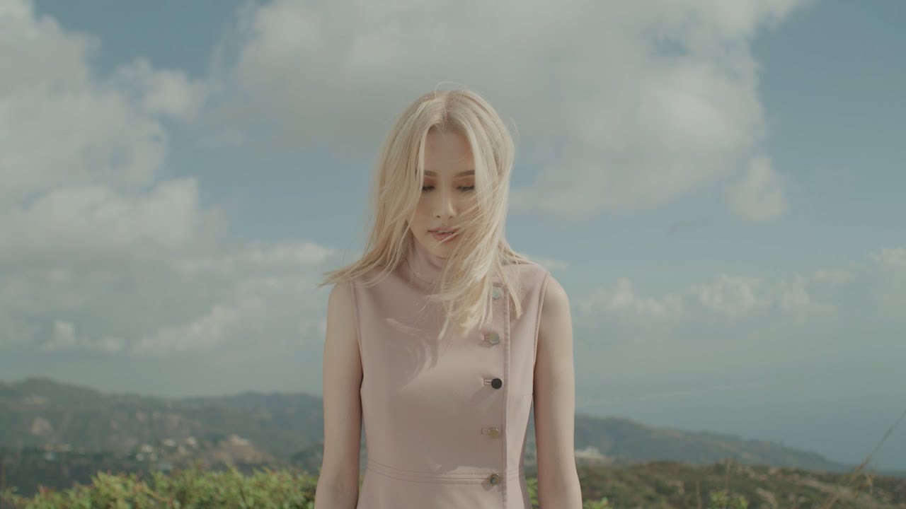How To: Achieve Platinum Perfection with Paul Mitchell® Blonde