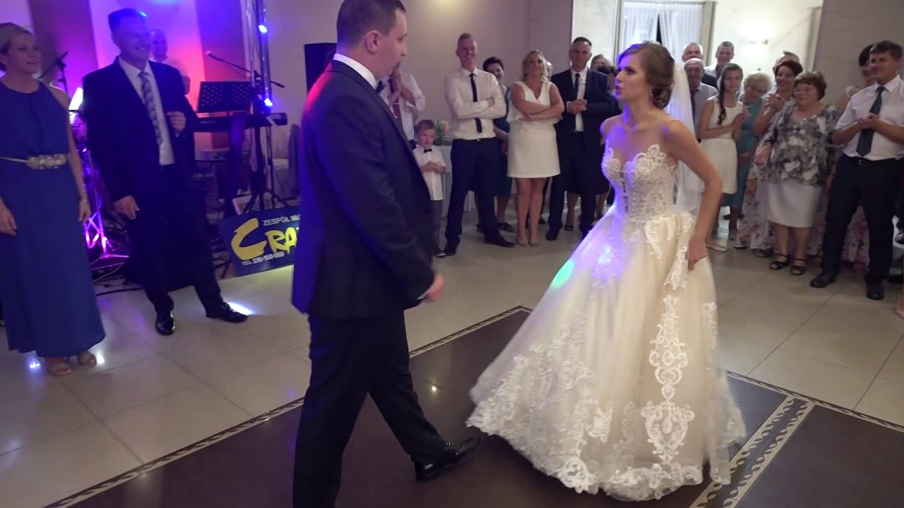 Śmieszny taniec weselny Monika i Piotr 03.08.2019