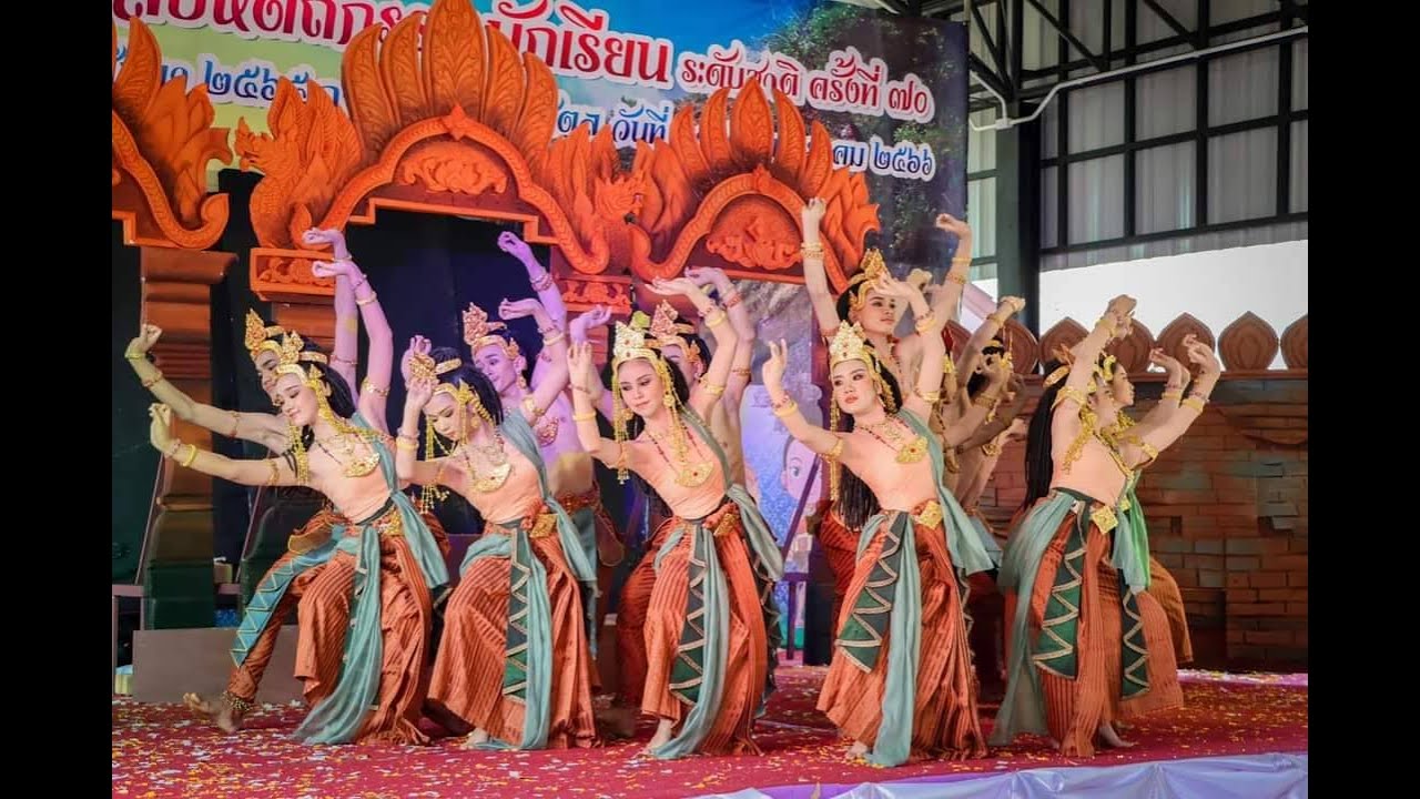 ระบำตรังคบุรี รองชนะเลิศอันดับ ๑ ระดับชาติ นาฏศิลป์ไทยสร้างสรรค์โรงเรียนมัธยมวัดควนวิเศษมูลนิธิ ตรัง