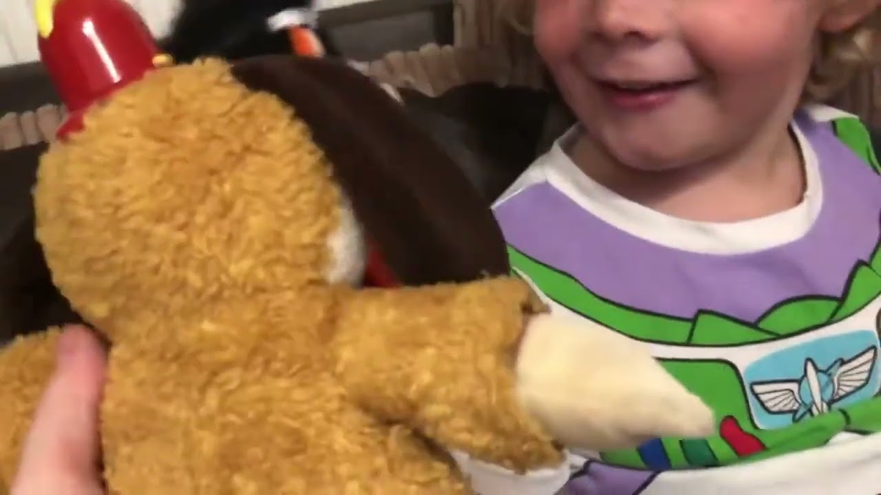Banana Splits Plush video 