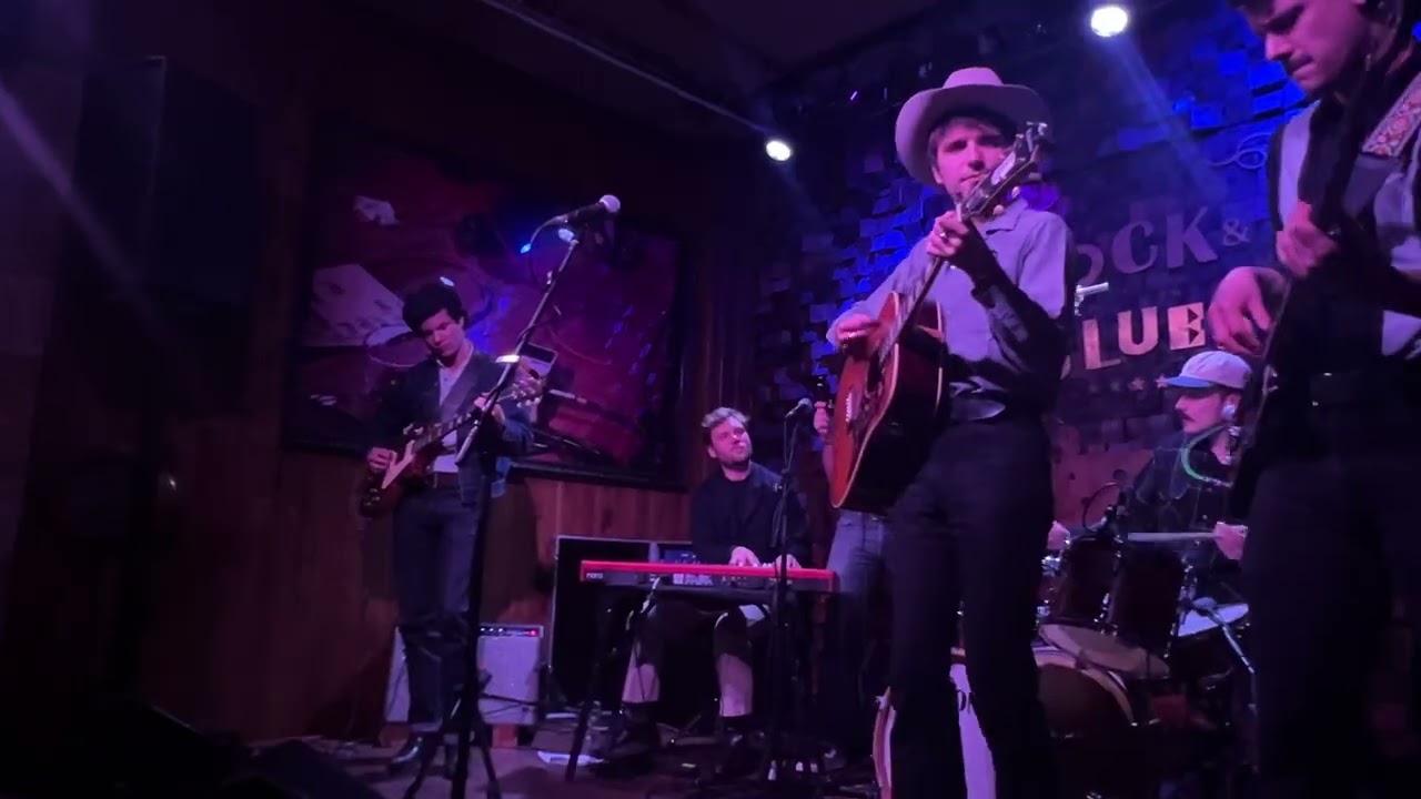 THEO LAWRENCE & THE POSSUMS 