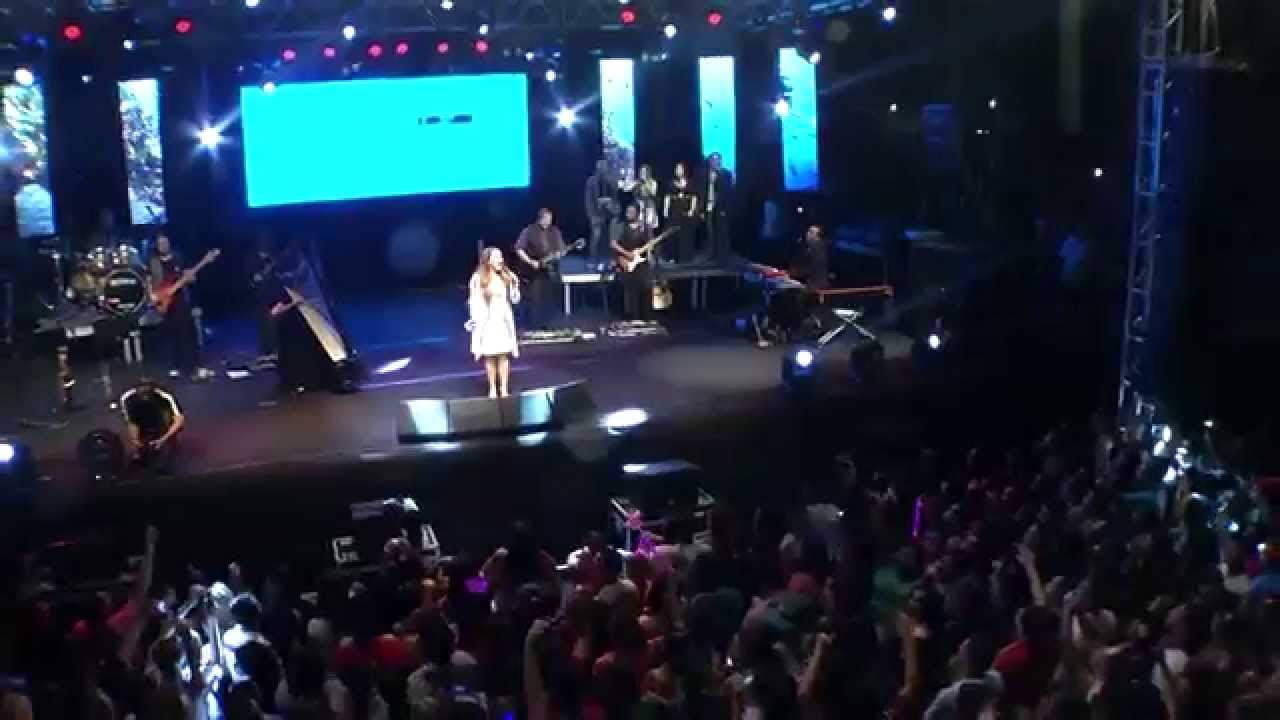 SARAH FARIAS - MANASS&Eacute;S - DVD VIVENDO A NOVIDADE - 2015