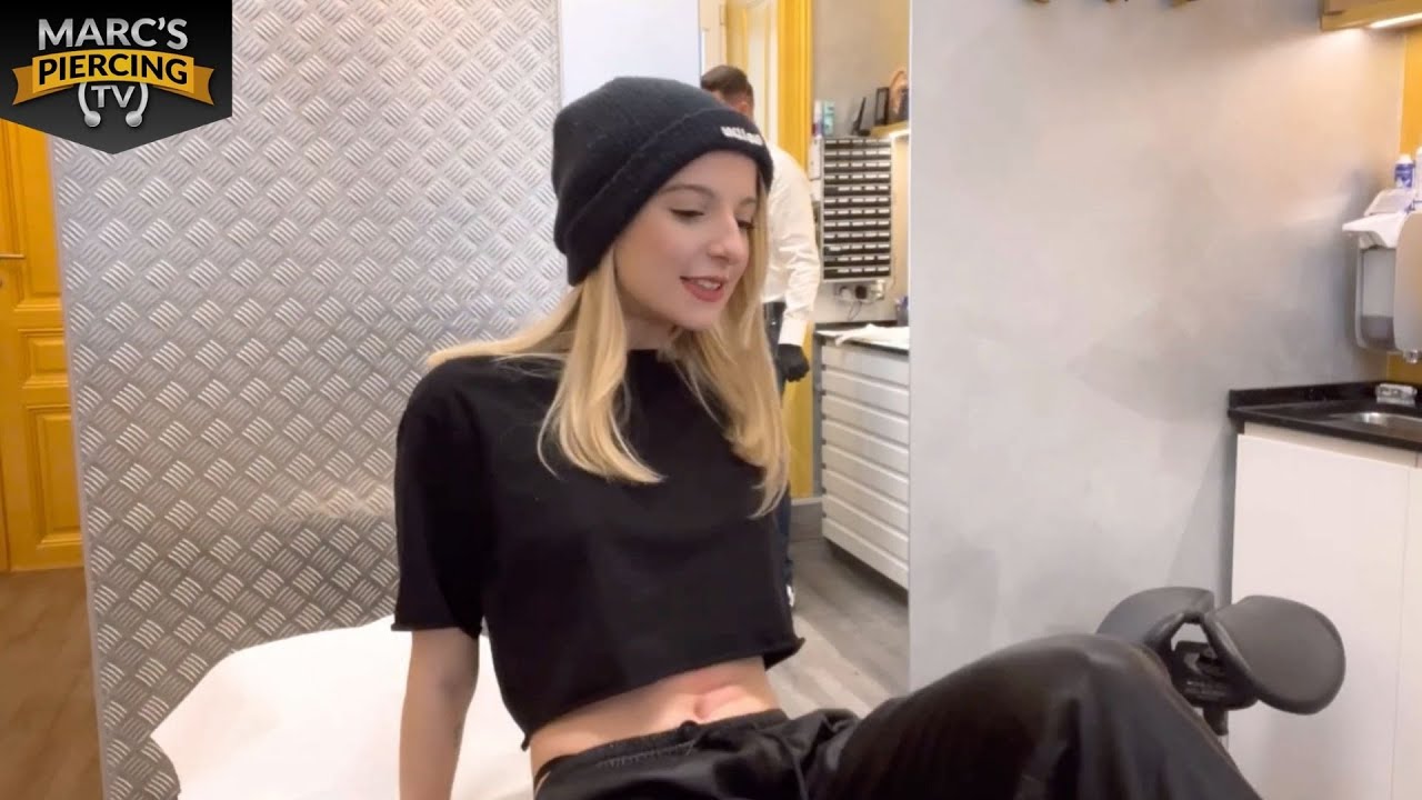Tolle Ausstrahlung and BELLY PIERCING 🔥 Vor 2 Jahren bei uns gewesen nun erneut💉 Marc's Piercing TV