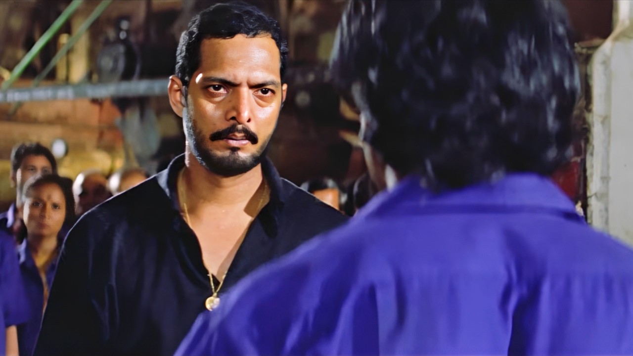 फैक्ट्री में औरत पर जबरदस्ती करेगा तेरी इतनी हिम्मत | Hum Dono | Nana Patekar का जबरदस्त सीन
