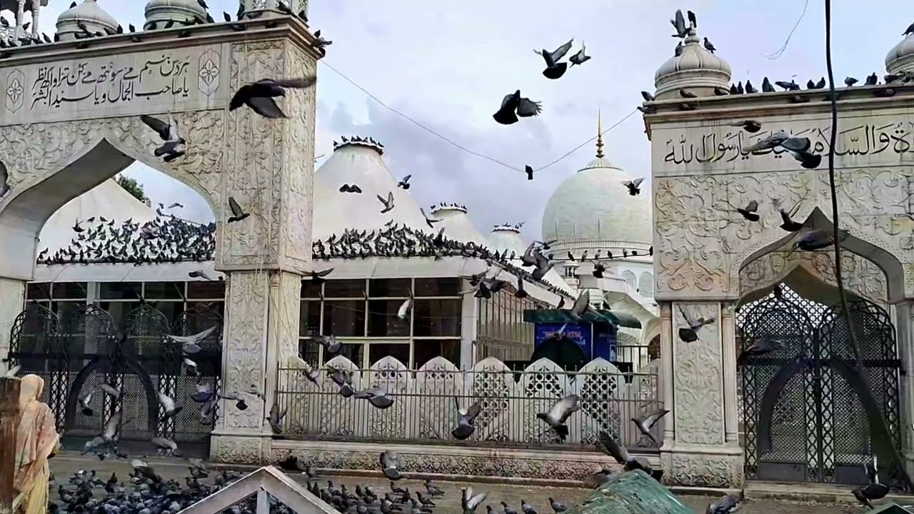 Madeenik Tajdaraii || Kashmiri Naat || Tawfeeq Bashir 