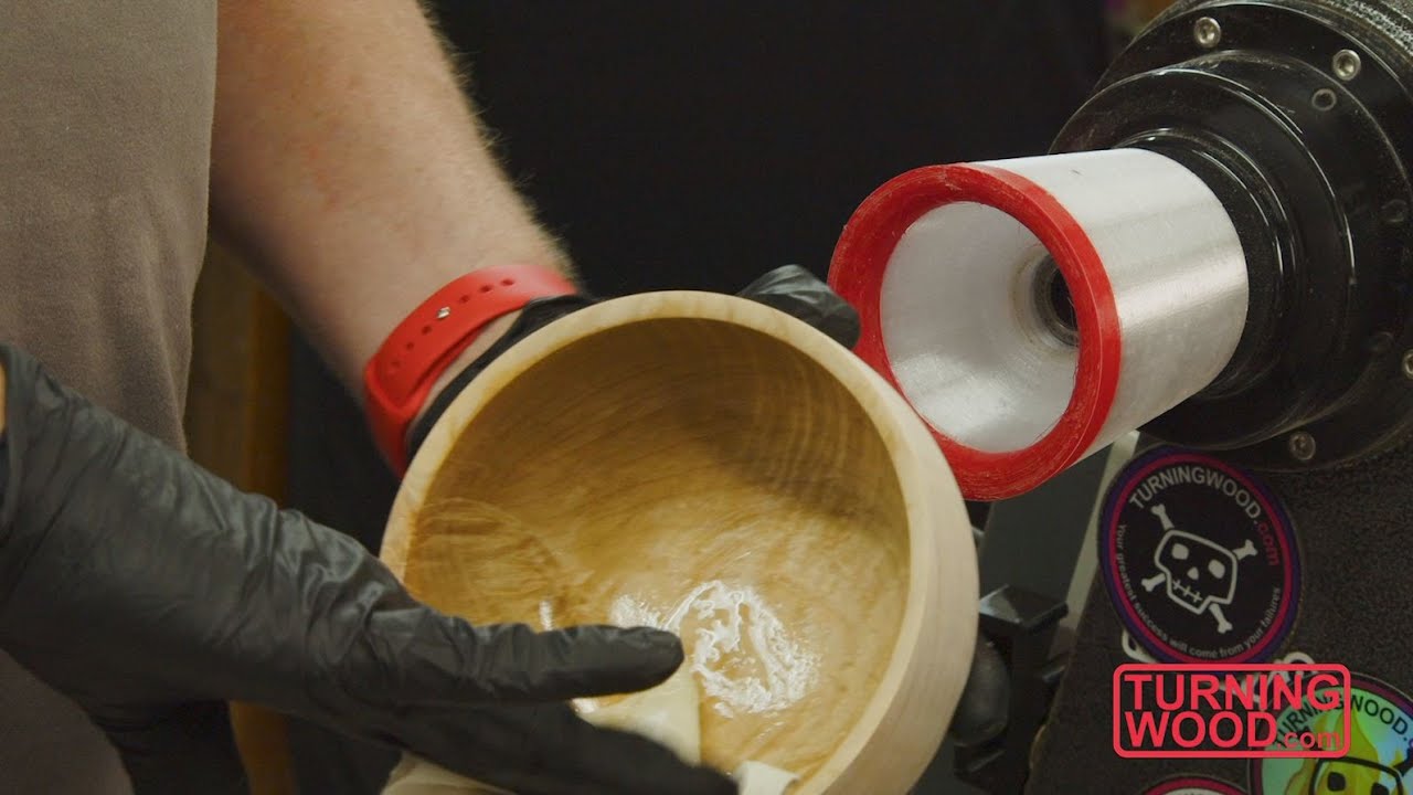 Using a vacuum chuck for sanding