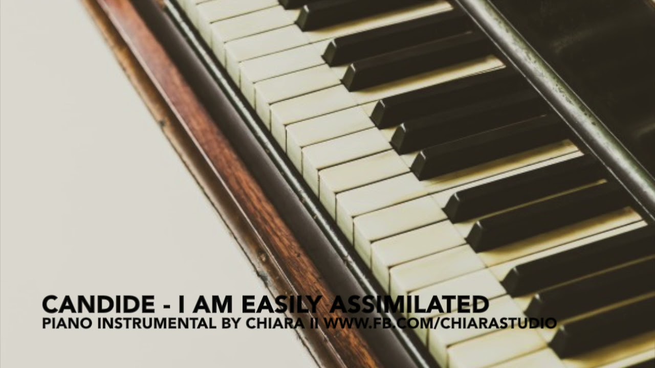 I am easily assimilated - Candide piano instrumental by Chiara karaoke piano accompaniment
