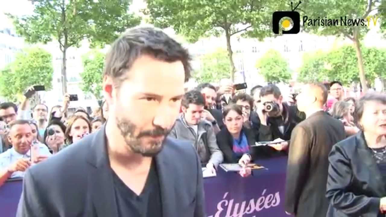 KEANU REEVES talks about his latest movie at Paris red carpet!