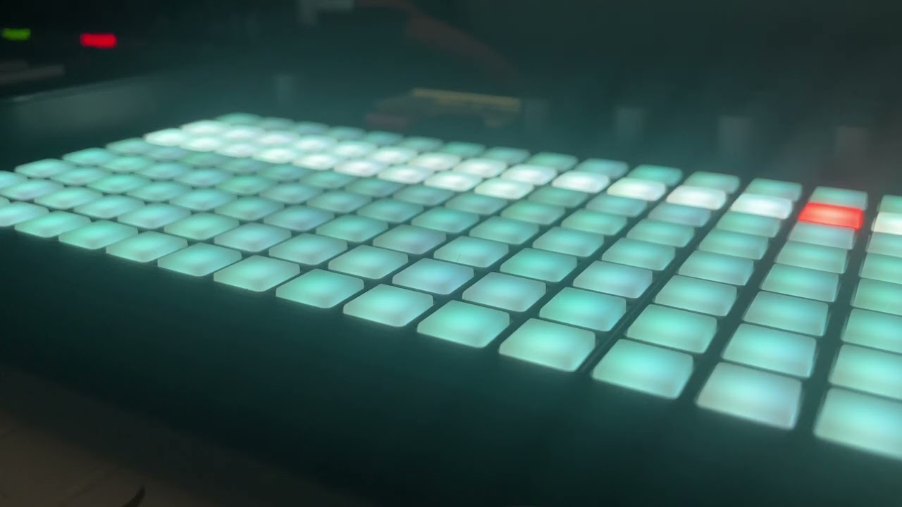 I like this I made it - Polyend Play and 8Bit Liven