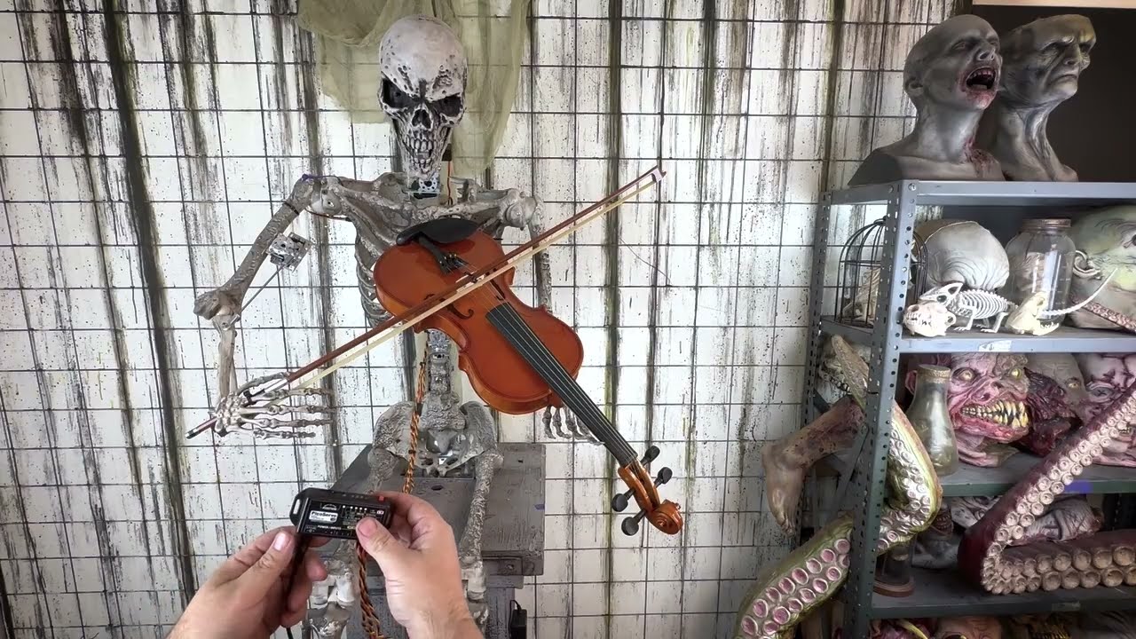 Creating Servo Waist Turn Movement for a Halloween Skeleton