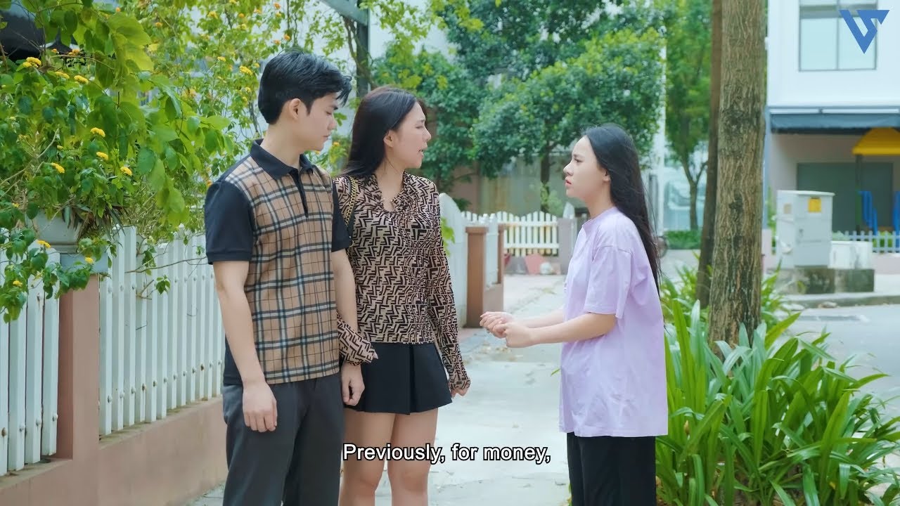 Chủ Tịch Đi Chơi Với Người Yêu Bất Ngờ Bị Gái Quê Chặn Đường Bắt Chịu Trách Nghiệm Và Cái Kết - T833