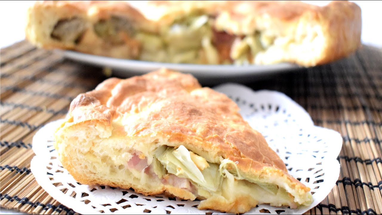 FOCACCIA MORBIDA RIPIENA CON CARCIOFI E PANCETTA
