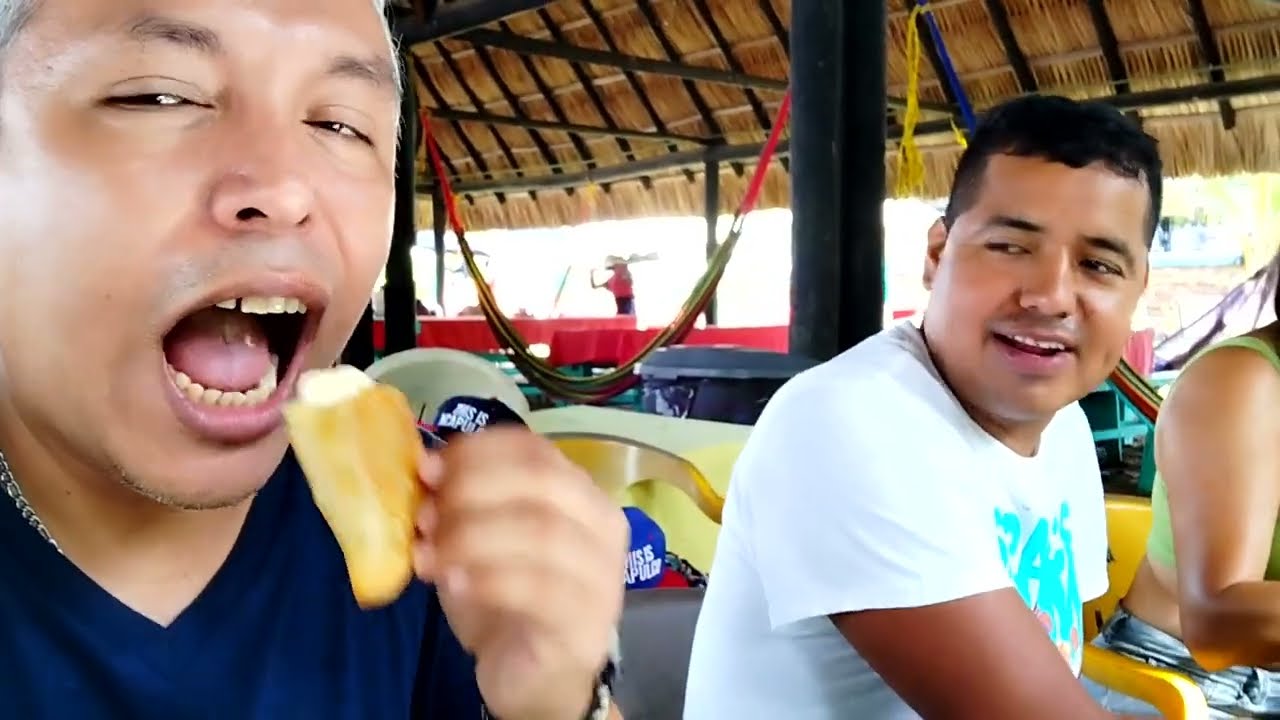 COMIENDO EN EL RESTAURANTE CARACOL 2 EN BARRA VIEJA!!