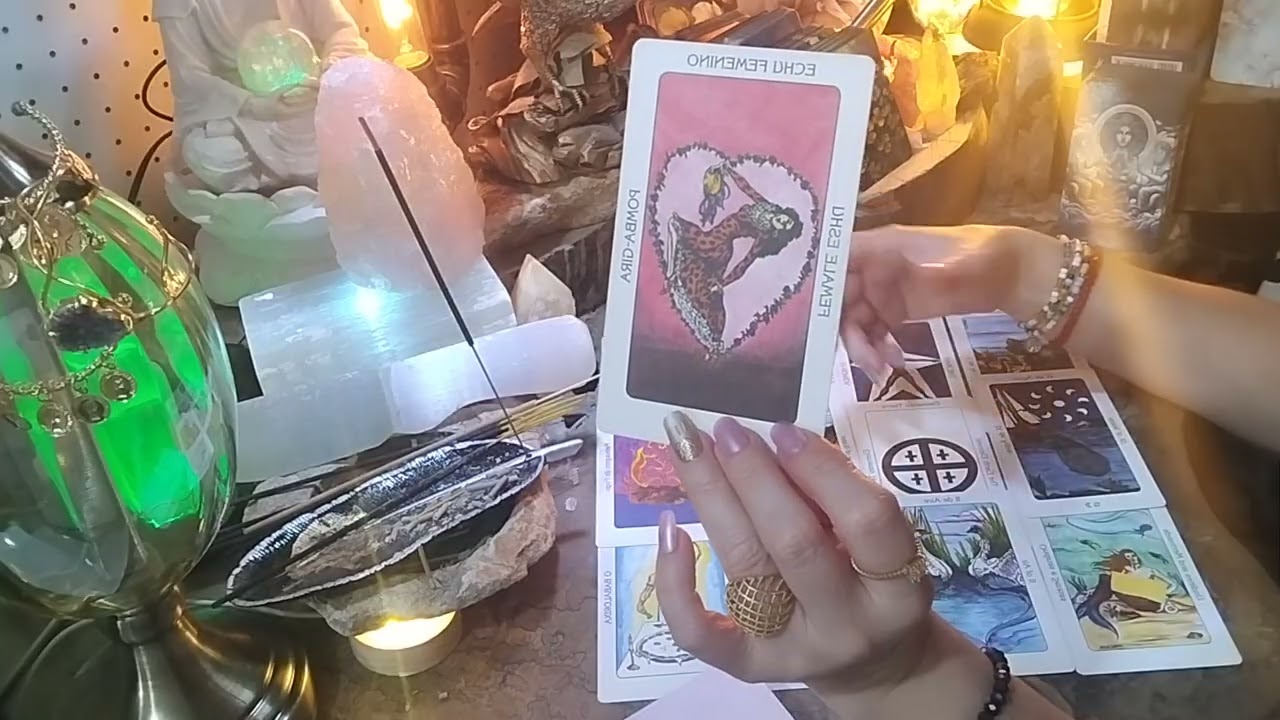 SIGNO DE CAPRICÓRNIO♑ ESSA PESSOA NÃO TIRA VC DO PENSAMENTO 💭🤔 Whatsapp054999498134 