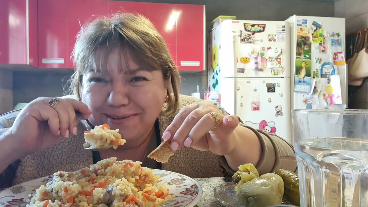 MUKBANG 🍴 ARROZ CON POLLO 🐔 МУКБАНГ 🍽 ПЛОВ ,ЕДИНСТВЕННОЕ ЧТО УМЕЮ ЭТО ЖРАТЬ / У МЕНЯ ТАЛАНТ 😙
