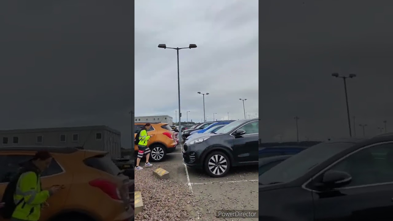 walking from terminal to free pick up/drop off Edinburgh Airport